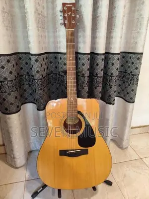 Yamaha F310 Guitar