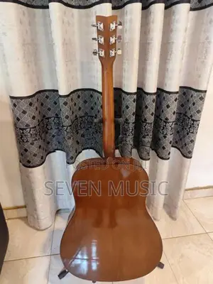 Yamaha F310 Guitar