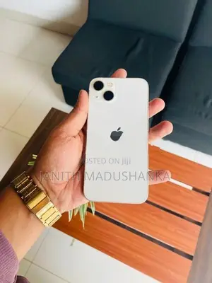Apple iPhone 13 (Used)