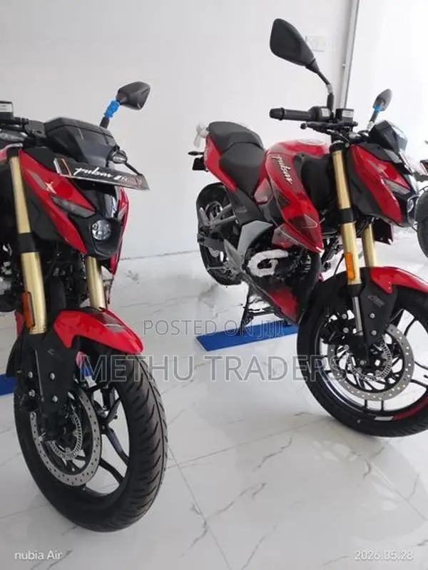 Bajaj Pulsar N160 Premium 2026
