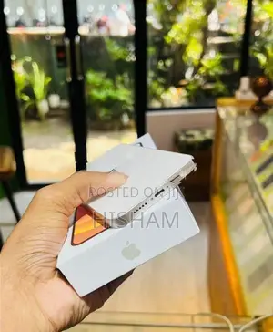 Apple iPhone 12 128GB (Used)