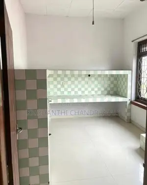 Upstairs Office for Rent in Peliyagoda