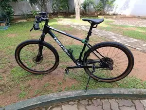 Carbon Mountain Bike