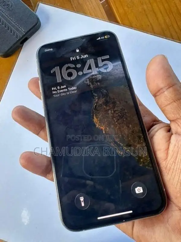Apple iPhone 11 Pro White (Used)