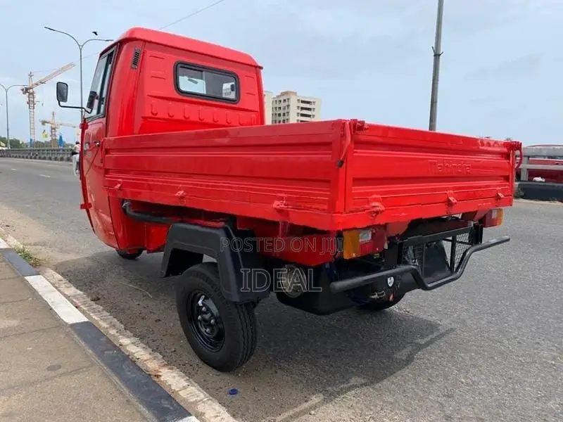 Mahindra Alfa Load Career 2026