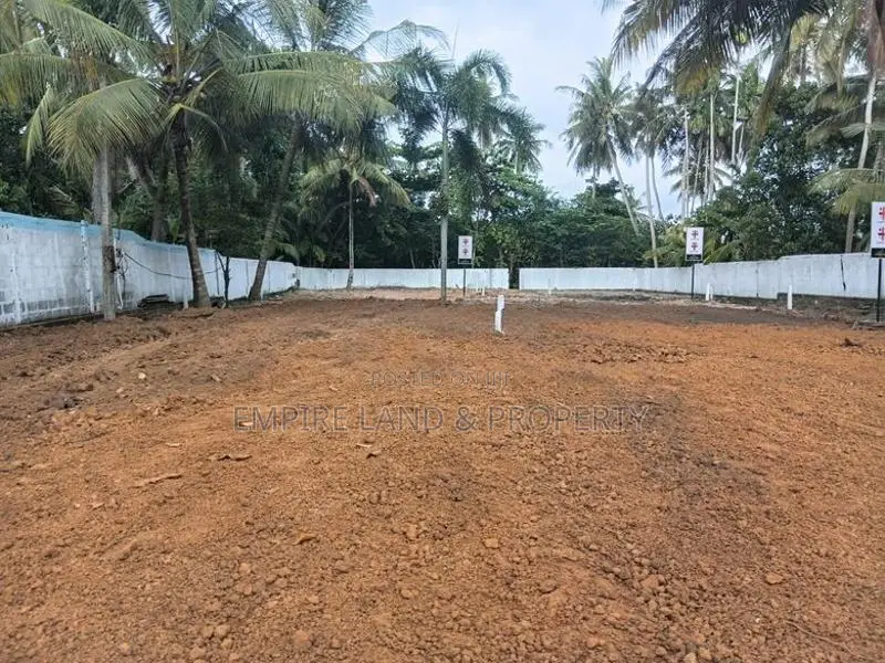 Land Plots for Sale St Mary's Road - Wattala Uswetakeiyawa