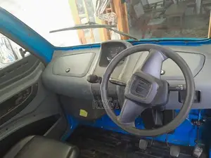 Bajaj Qute 2018