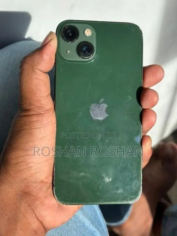 Apple iPhone 13 (Used)