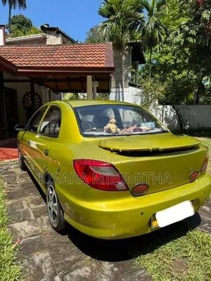 Kia Rio 2001