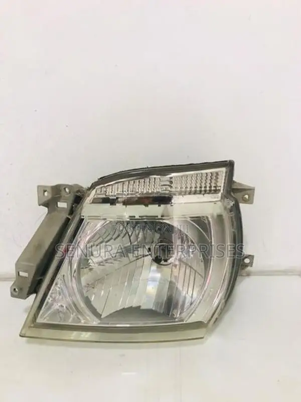 Nissan Caravan E25 Head Light Lh