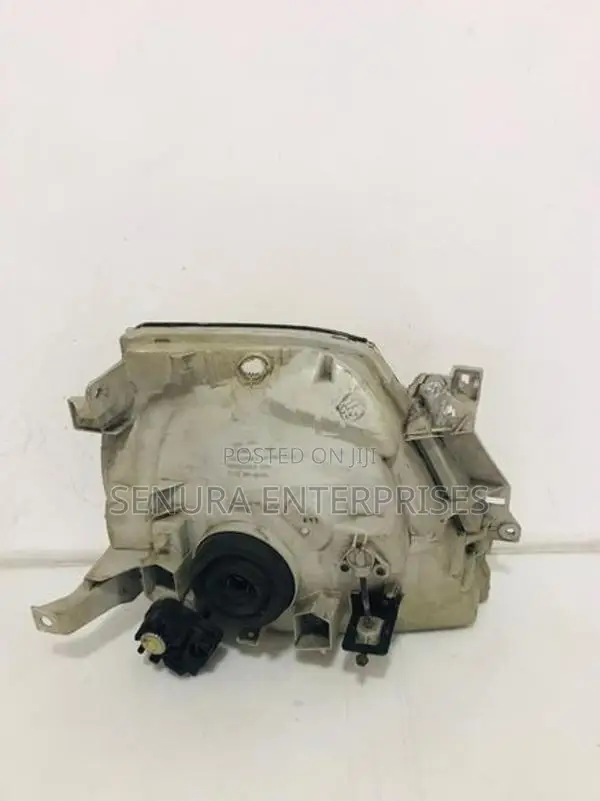 Nissan Caravan E25 Head Light Lh