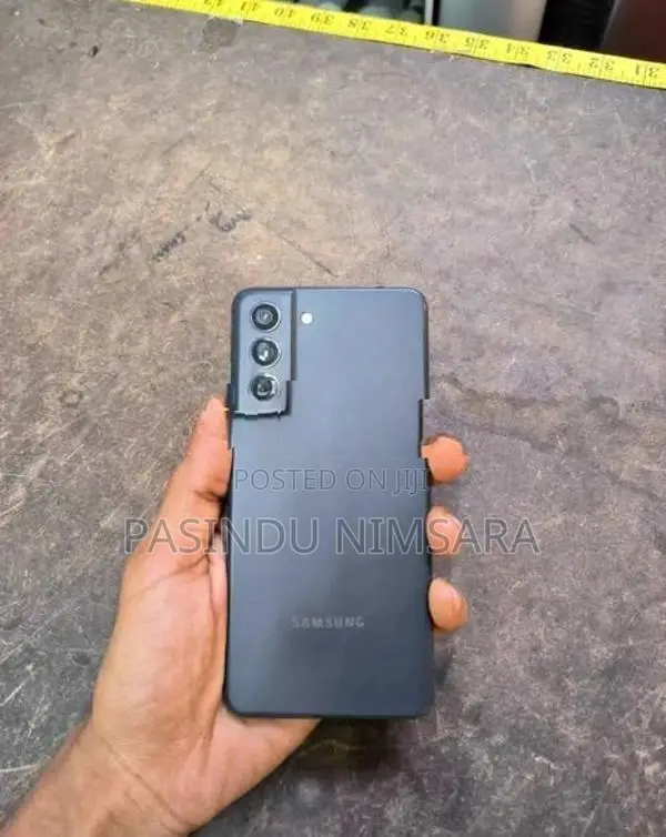 Samsung Galaxy S21 FE (Used)