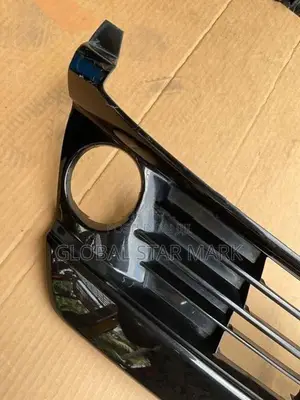 TOYOTA PRIUS ZVW30 BUMPER LOWER SHELL RECONDITION AVAILABLE!