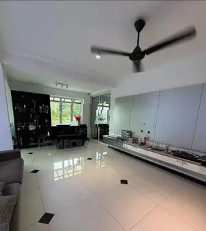 Luxury Modern Home in Bokundara