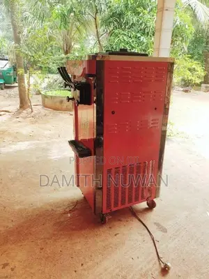 Deluxe Ice Cream Machine
