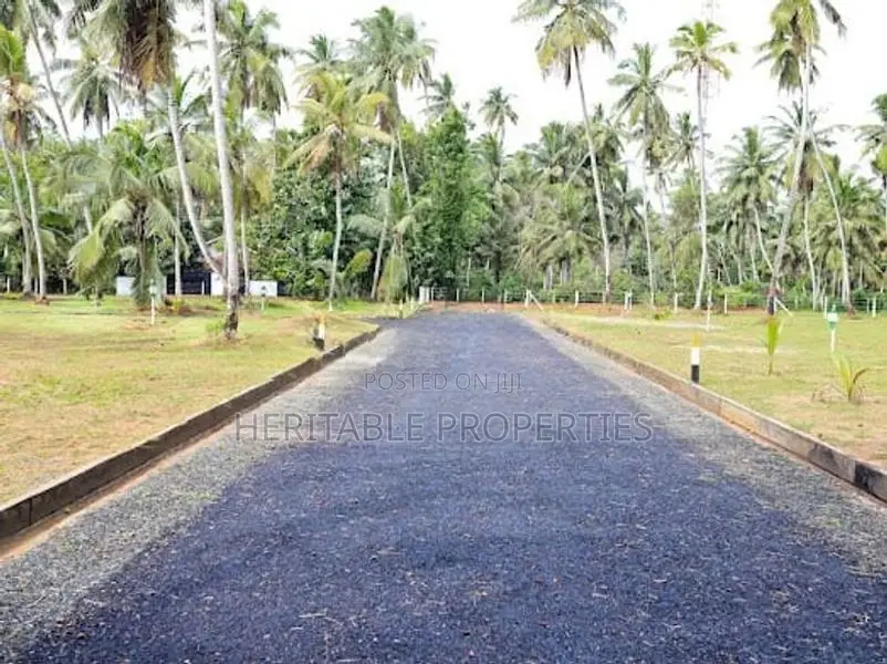 Land for Sale in Mahawewa