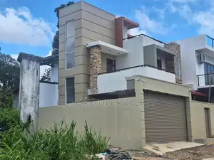 Modern Luxury House for Sale in Piliyandala