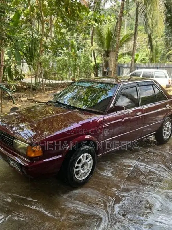 Nissan Sunny 1988