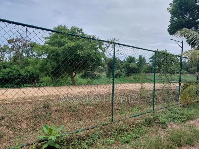Lake Facing Land for Sale Nugegoda