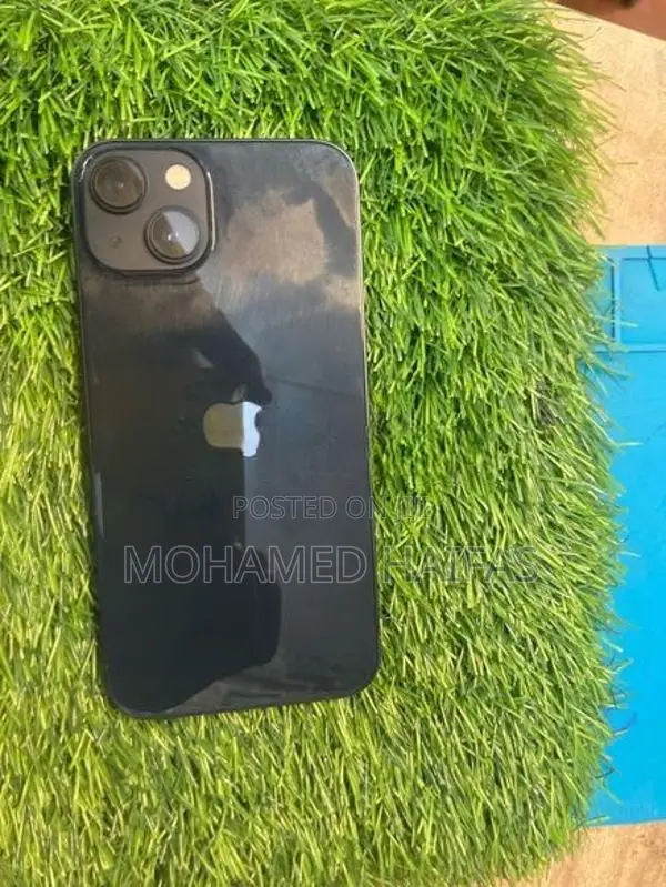 Apple iPhone 13 (Used)