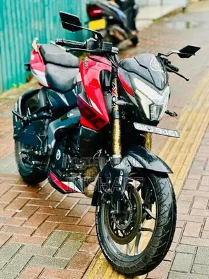 Bajaj Pulsar NS200 red Edition 2025