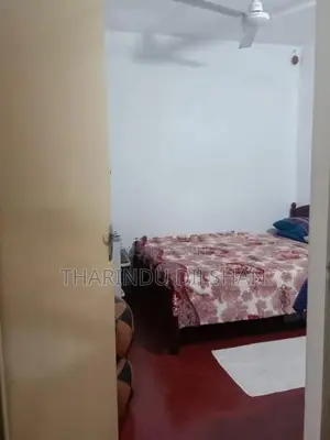 මහල් නිවාස සංකීර්ණයක ගෙයක් විකිනීමට Colombo 13