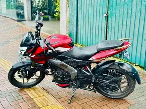 Bajaj Pulsar NS200 red Edition 2025