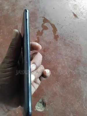 Samsung Galaxy A50 (Used)