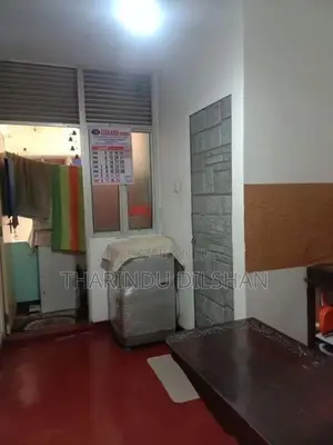 මහල් නිවාස සංකීර්ණයක ගෙයක් විකිනීමට Colombo 13