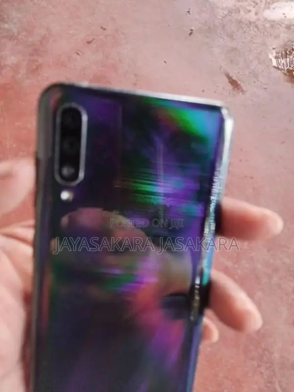 Samsung Galaxy A50 (Used)