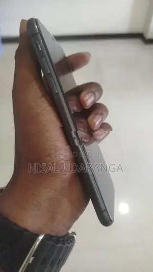 Apple iPhone 11 (Used)