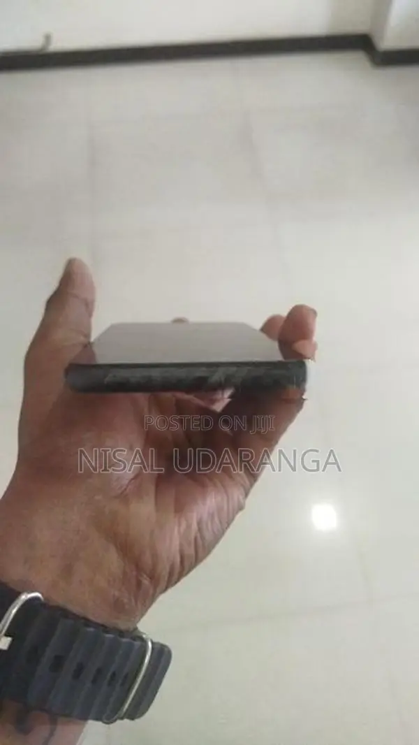 Apple iPhone 11 (Used)