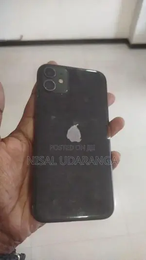 Apple iPhone 11 (Used)