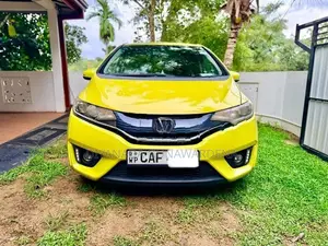 Honda Fit GP5 2015