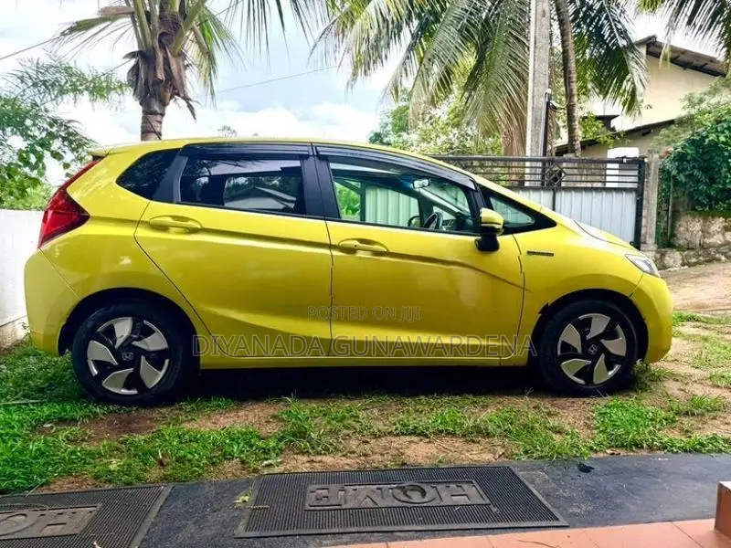 Honda Fit GP5 2015