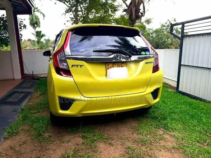 Honda Fit GP5 2015