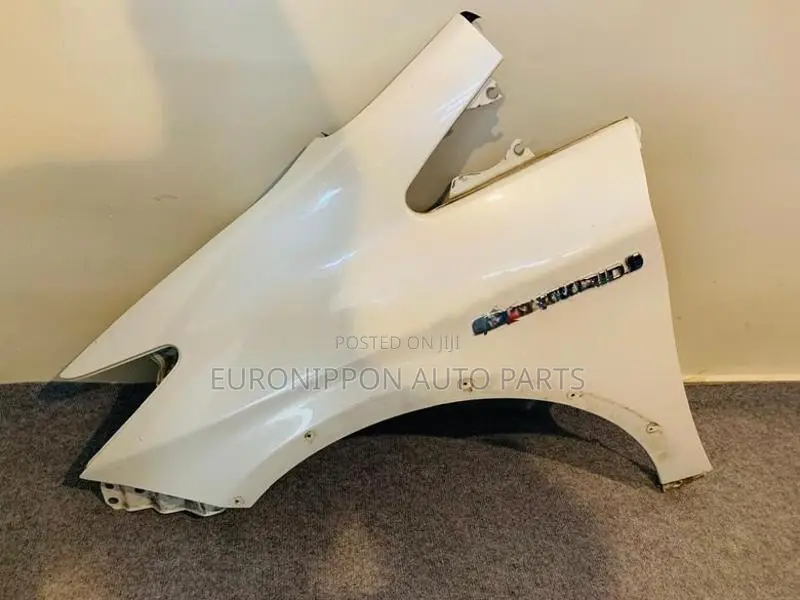 Toyota Prius Zvw30 Fender