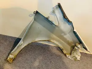 Toyota Prius Zvw30 Fender