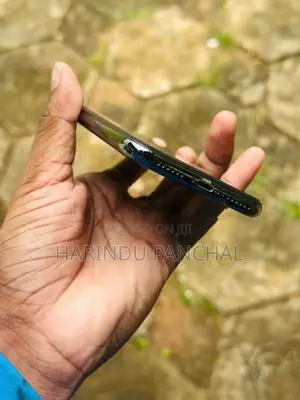 Apple iPhone X (Used)