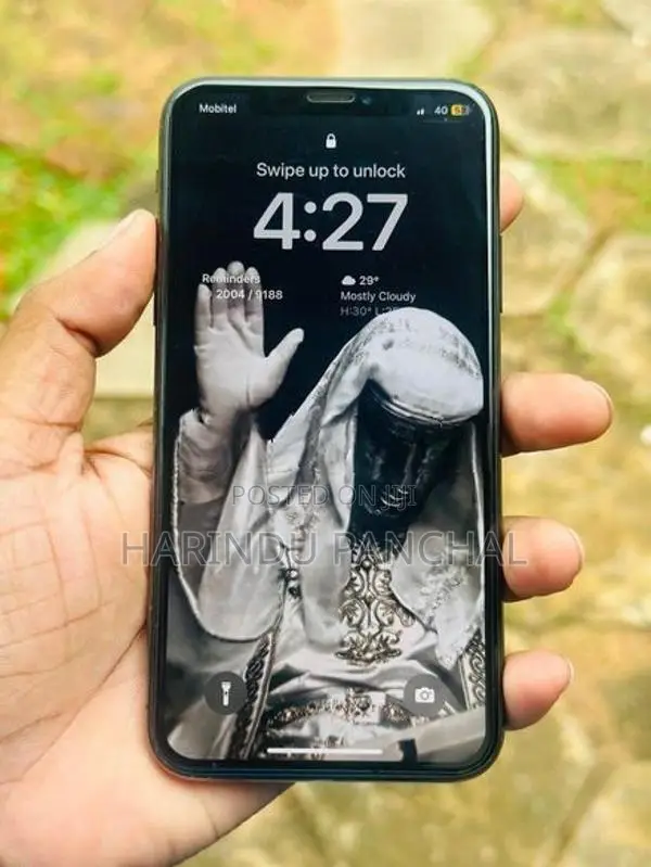 Apple iPhone X (Used)
