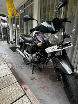 Bajaj Discover 125 M 2015