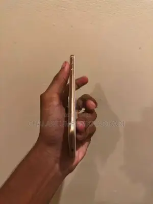 Apple iPhone 8 (Used)