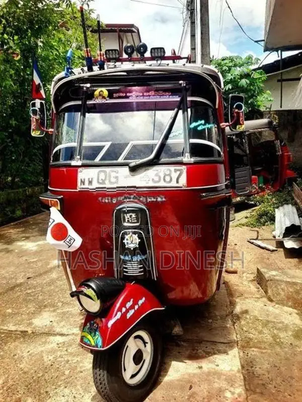 Bajaj RE 2006