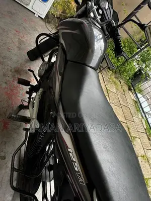 Bajaj Discover 125 M 2015
