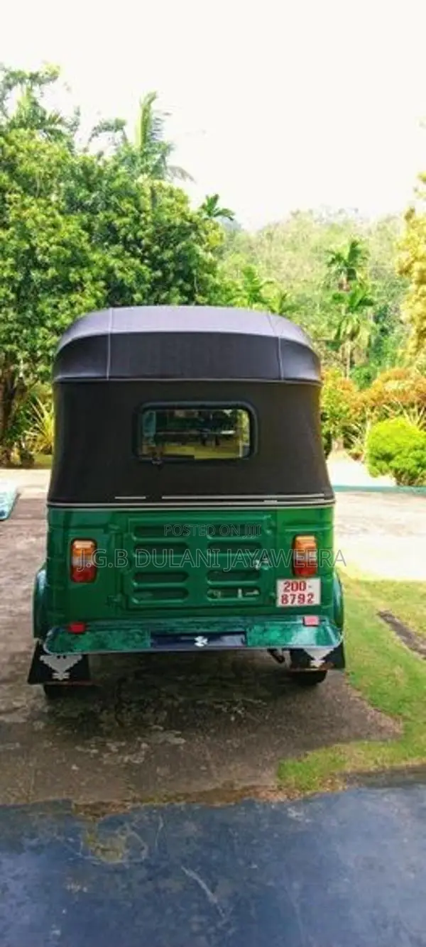 Bajaj RE 1995