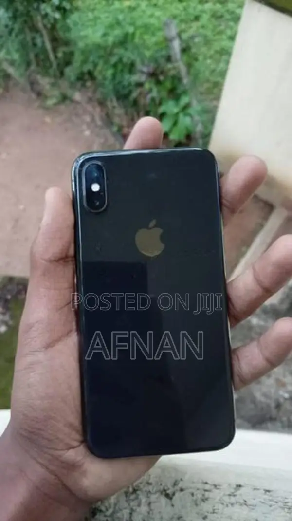 Apple iPhone X (Used)