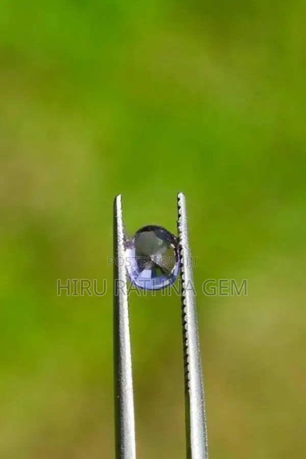 natural unheated purple sapphire gem(ceylon)