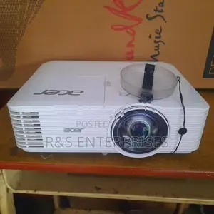 Acer S1286h Short Throw Projector