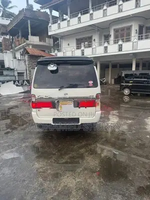 Toyota Dolphin 1998