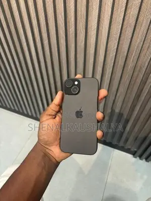 Apple iPhone 15 128GB (Used)